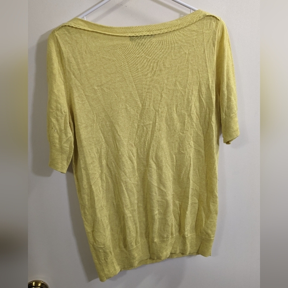 Banana Republic short sleeved sweater - Picture 6 of 6
